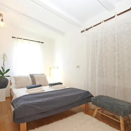 Apartament Katica 2079